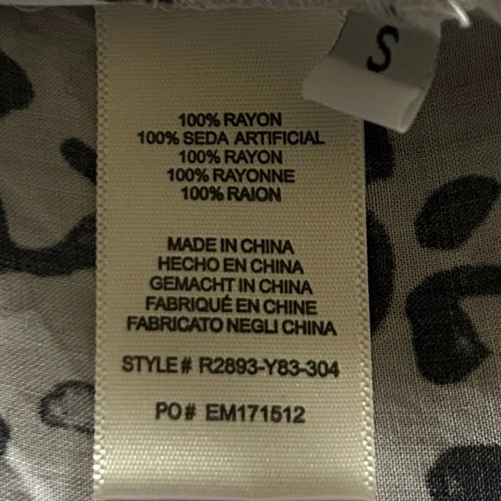 Cloth & Stone Anthropologie Animal Print Mob Wife Button Down Shirt Womens Small - Picture 7 of 7